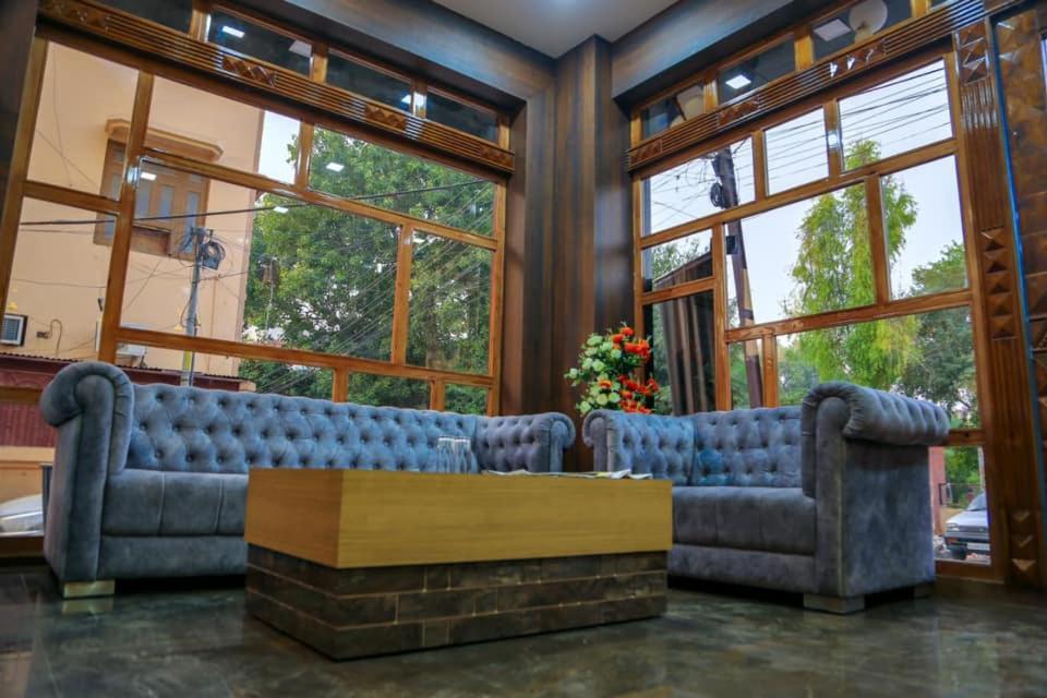 Amor Hotel Gangānagar Zewnętrze zdjęcie