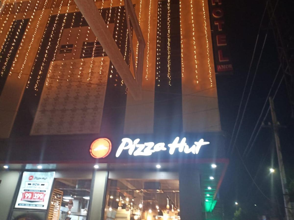 Amor Hotel Gangānagar Zewnętrze zdjęcie